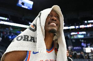 总决赛是否提升你的能力？杰伦威：是的 我必须打得更快&表现更好