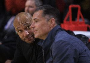 名记：佩林卡是发癫了吗？手握东詹却在备战2027？