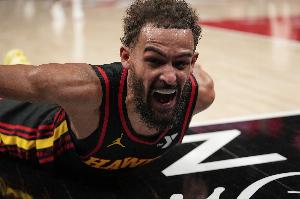 4年2.29亿？Spears：特雷-杨对补强欣喜若狂 预计会和老鹰续约