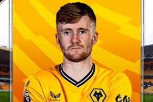 官方：狼队23岁中前卫汤米-多伊尔外租伯明翰城1个赛季