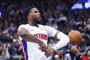 薪资专家：勇士可能争夺比斯利 但库明加及阵容空缺使得情况复杂