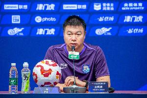 沪媒：海港战津门虎展现一场纯粹的竞技，于根伟打法极具针对性