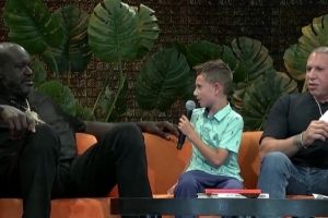 贴脸开大！生涯最喜欢的时刻？奥尼尔当着毕比的面回答：击败国王