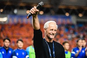 足球报：玉昆闯入足协杯四强是签运太顺，球队不具备两线作战实力