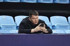 媒体人：广州为陈国豪报价550万+提交易都被拒 朱总游说曲线解套