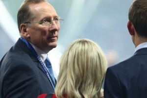 卫报：前水晶宫老板想收购谢周三，将此视为重振历史名门的机会