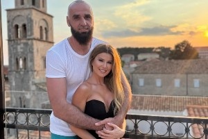 波兰铁锤戈塔特晒夫妻合照并宣布喜讯：我快要当爸爸了❤️