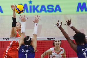 惠若琪点评女排失利：为年轻交的学费，希望中国队再接再厉