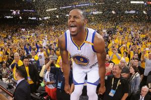 未来的勇士雕像拥有者！一哥观战女武神 大通中心掌声欢呼声雷动