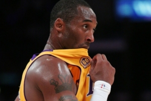 霍里：科比与新人单挑时会练一下特定技巧 比如左手跳投