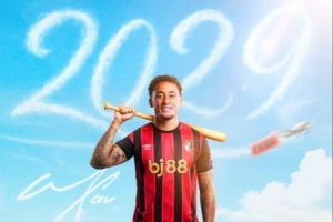 官方：伯恩茅斯同26岁的英格兰后腰塔韦尼耶续约至2029年