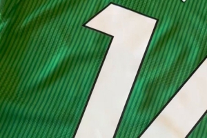 开启新篇章！贝蒂斯晒阿姆拉巴特签约、亮相视频