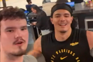 桑托斯&波斯特录视频为女武神队打call 庆祝同城球队首进季后赛