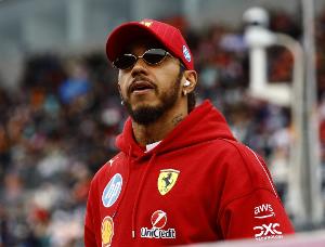 维斯塔潘：汉密尔顿想击败勒克莱尔并不容易，后者已经融入了车队