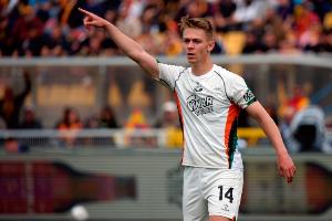 威尼斯总监：米兰在冬窗曾经报价卡维利亚，但被我们拒绝了