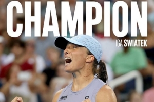 赛季第三冠！斯瓦泰克2-1逆转亚历山德洛娃，斩获首尔站冠军