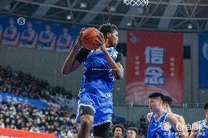 欧媒：路易斯-金确定将加盟新疆 上赛季效力福建场均19.3分5.8板