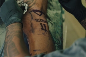 一直都穿11号！特雷-杨新增高中&大学校队球衣纹身