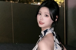 永劫无间主持娅鸽晒照：要不要一起看今天的晚霞～