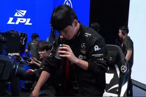 iG超话怒斥首局被翻：好菜的挖掘机 ts在干嘛？痛失好局！