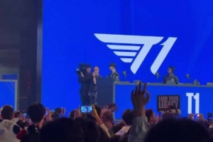 媒体人：Faker在S赛连续赢了LPL11个BO5 不怪在中国有这么多粉丝