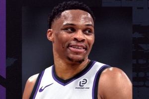 一年360万底薪合同！国王官方：球队正式签下9届全明星威少