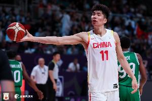 坎塔布里亚主帅：余嘉豪可以通过努力进入西甲 努力和逐渐进步