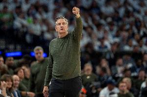 兰德尔：芬奇充分信任我 他总能让我的能力发挥到极致