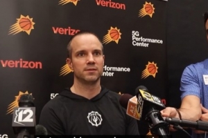 太阳主帅：我们会制定8、9或10人轮换计划 根据半场情况再调整