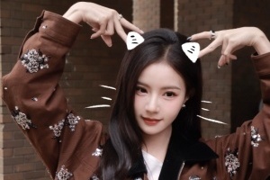 PEL主持方游晒照：在江西晒足了两年的☀️！！