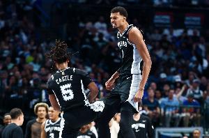 文班亚马：我们确实需要发表声明 大家已经厌倦了输球