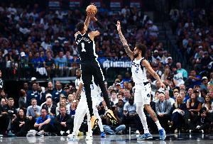 40分15板！文班亚马宣言：天知道我这个休赛期有多TMD努力训练