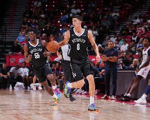 高效表现！8号秀叶戈尔-杰明6投4中 得到14分5篮板2助攻