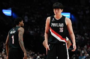 想进化上科技！杨瀚森起步艰难但别急 约基奇申京已给他指明道路