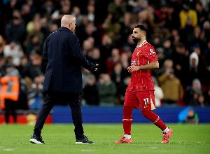 8轮2球！斯洛特：萨拉赫此前一直和阿诺德搭档，他要重新建立默契