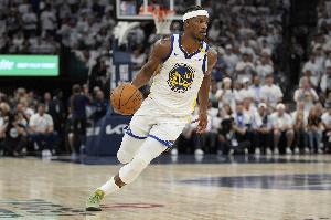 Slater：邓利维为交易&提前续约巴特勒做担保 库里称其激进但合理