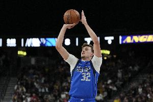 基德：我喜欢弗拉格的打球方式 他会成为史上最出色的球员之一