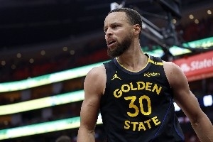 30分钟内30+的得分高手有哪些？字母哥23次居首 恩比德27分钟50分