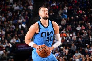 第二节净胜11分！祖巴茨：我们集中注意力 打出了自己的风格