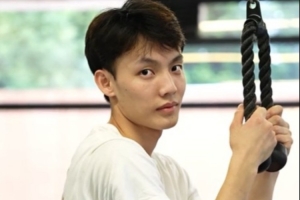 广东男篮晒训练视频：把每一块肌肉练到位