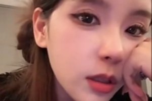 真难受了Rita赛后直播谈TES落败 眼角带泪