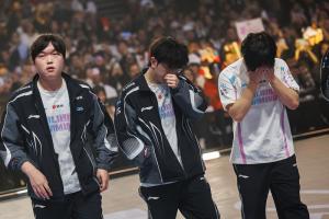 今年的☀️呢？去年今天Bin更博：“当太阳升起时就把昨天忘掉”