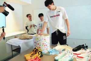 杨瀚森选秀时穿的鞋款曝光！杨瀚森鞋子的含义居然这么丰富？？