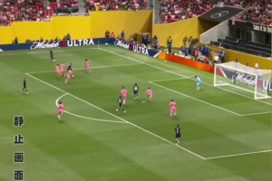 一个人过掉三个！解说员感慨：K77这个突破能力太强了！