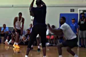 杜兰特没这一手跳投的话，凭颜值在我们村是找不到媳妇的