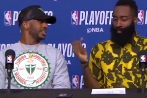 过去式了 快船重聚！此前火箭时期 哈登在发布会上对保罗竖中指