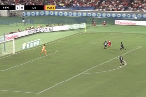 高级货啊！开场埃基蒂克就上演高难度停球