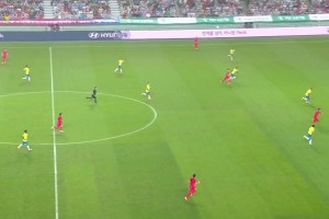 有一说一！李刚仁这长传脚法真是一绝啊