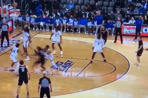 还能坐稳首发吗？克林根大学时期集锦！