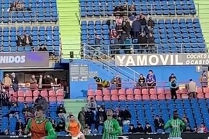 西甲官方转推：安东尼赛前热身时这次过人令人胆寒